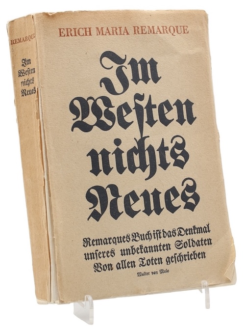 Couverture du livre : à l'ouest rien de nouveau d'Erich Maria Remarque Couverture du livre : à l'ouest rien de nouveau d'Erich Maria Remarque