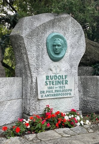 Photographie du mémorial Rudolf Steiner Photographie du mémorial Rudolf Steiner