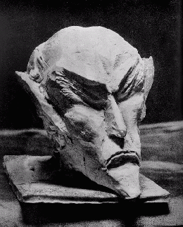 La tête d'Ahriman (modelée par Rudolf Steiner) La tête d'Ahriman (modelée par Rudolf Steiner)