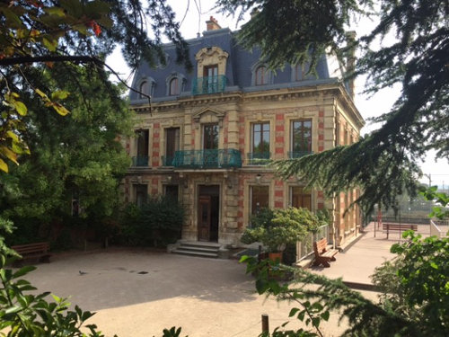 Ecole Steiner-Waldorf de Chatou, où Grégoire Perra a enseigné entre 2003 et 2007.