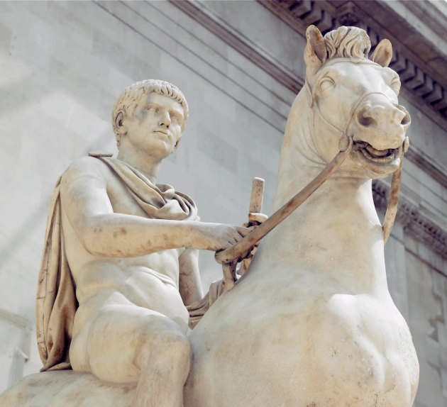 Statue équestre présumée de Caligula au British Muséum Statue équestre présumée de Caligula au British Muséum