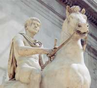 Statue équestre présumée de Caligula au British Muséum Statue équestre présumée de Caligula au British Muséum